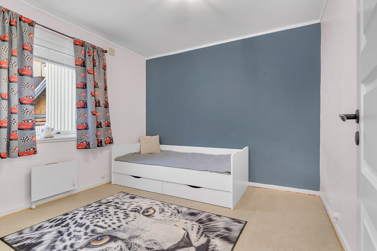 Halvetasje - Soverom 3 Galleribilde