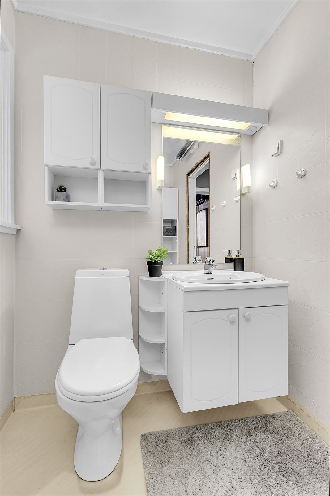 Halvetasje - Bad Galleribilde