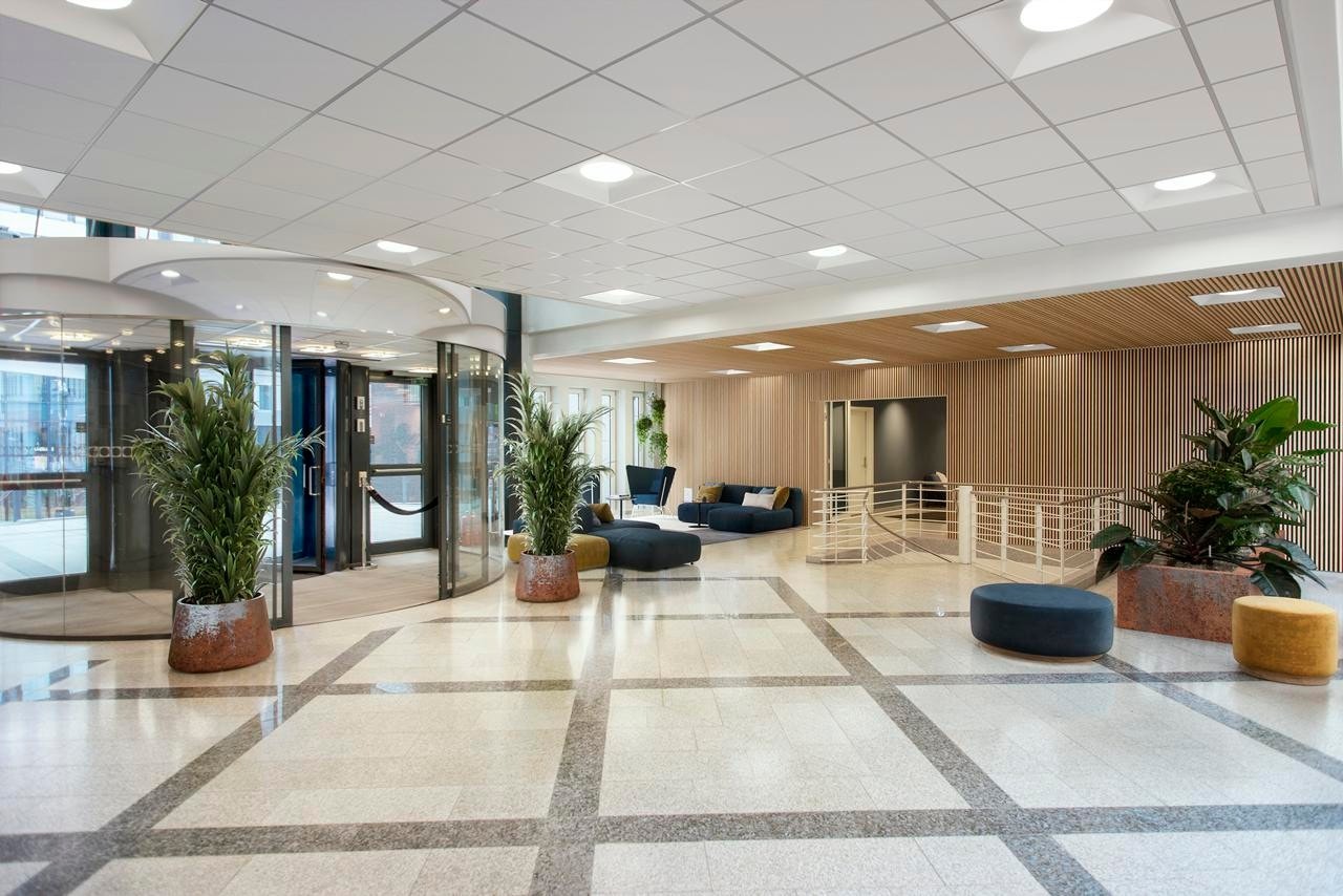 ..Nye moderne overflater og hyggelige sittegrupper Galleribilde