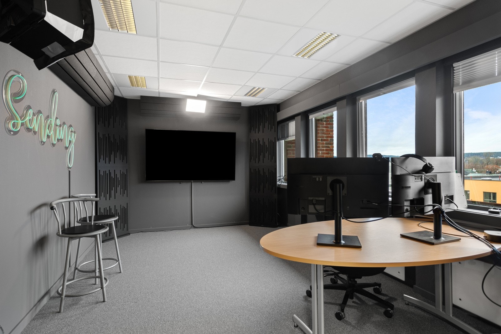 Mediarom, hvor dagen eier kjører livesendinger etc. Galleribilde