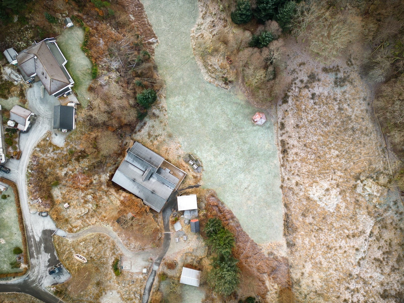 Dronefoto tatt ovenfra. Galleribilde