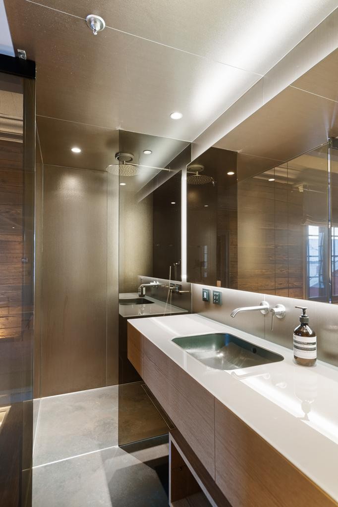 Bad hotell Galleribilde