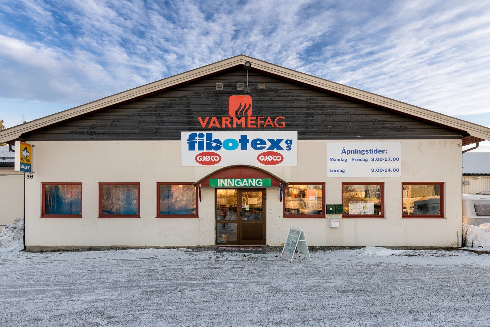 Bjertnesvegen 36 er en næringseiendom med svært god beliggenhet på Herbergåsen Industrifelt, inntil E16 Kongsvingervegen. Galleribilde