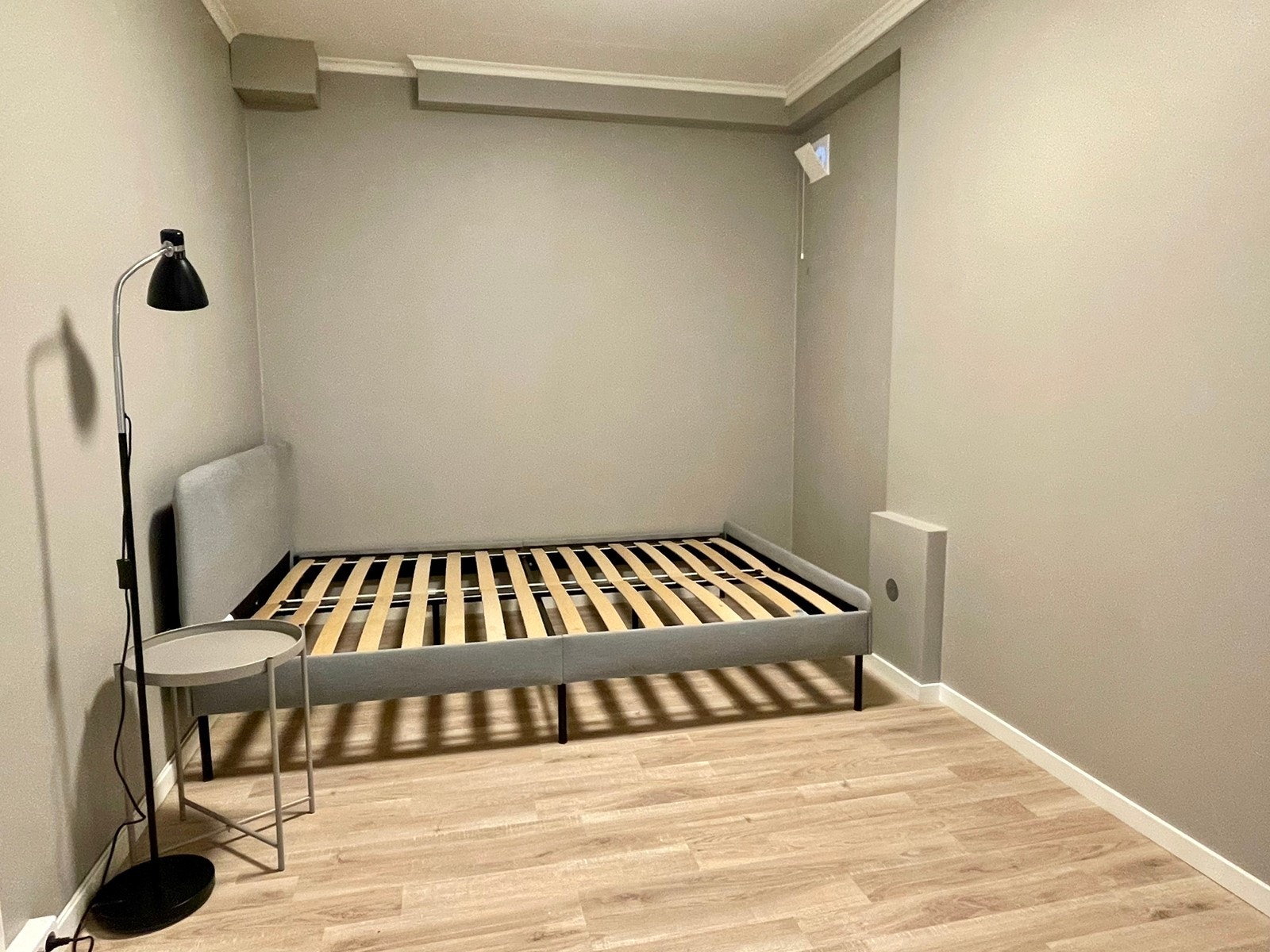 Alkove med lite garderobeskap (ikke avbildet) Galleribilde