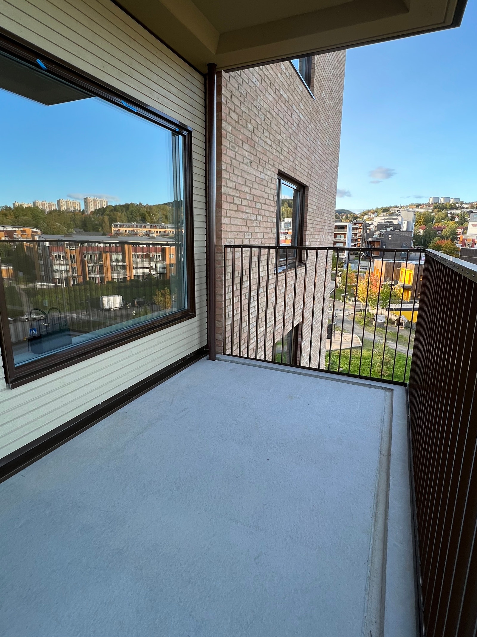 Stor og romslig balkong. Galleribilde