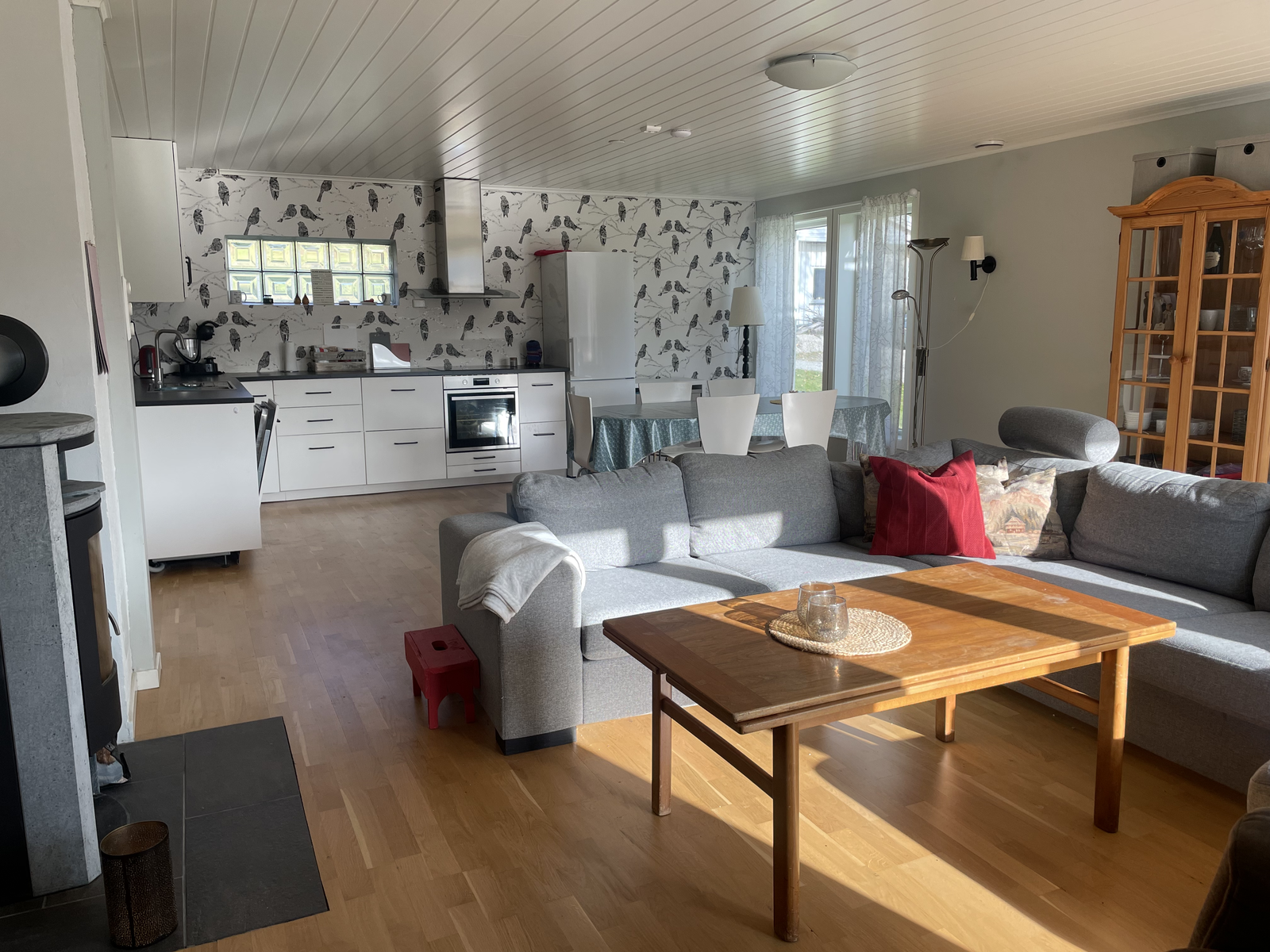 Kjøkken del av stua Galleribilde