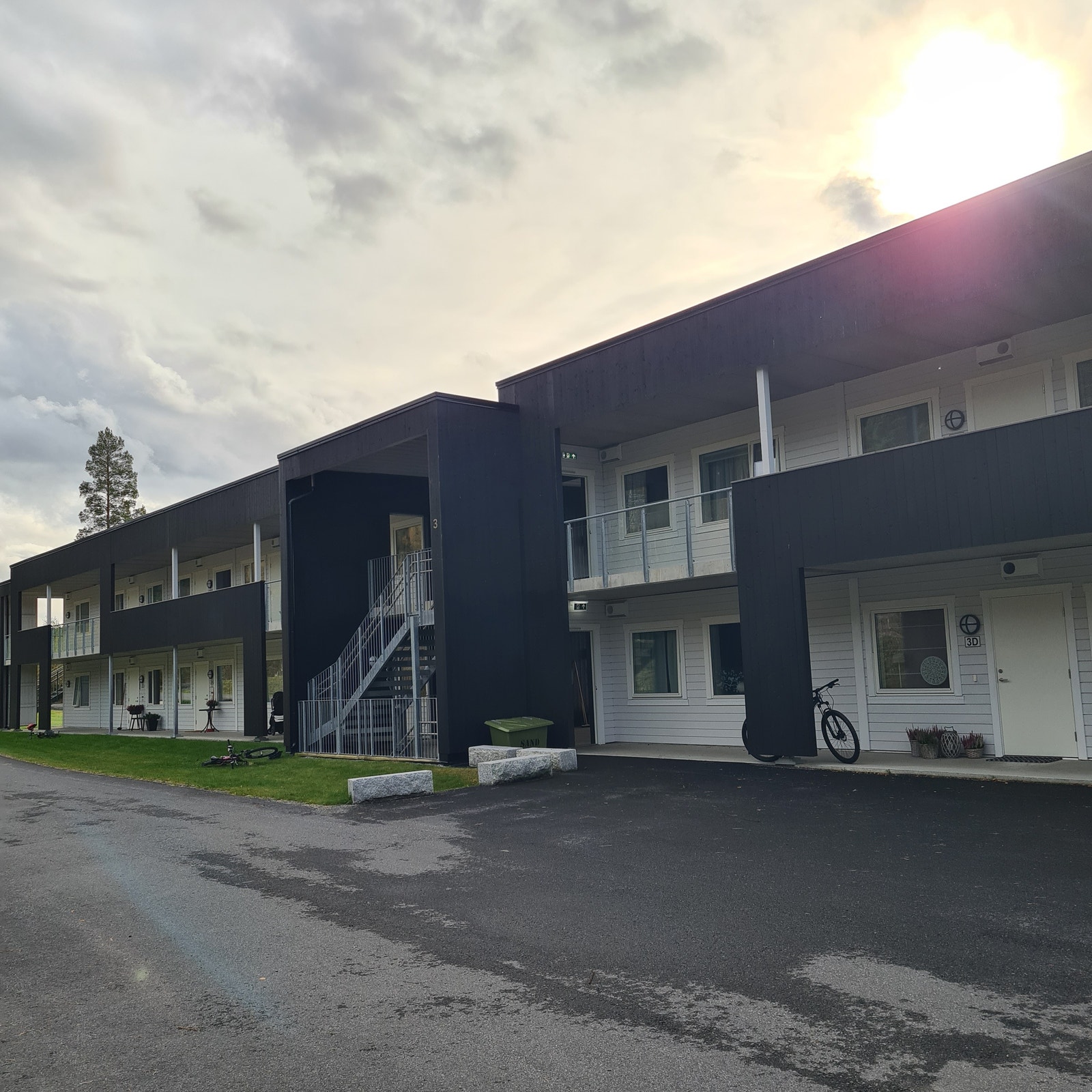 Framsiden av leilighet Galleribilde