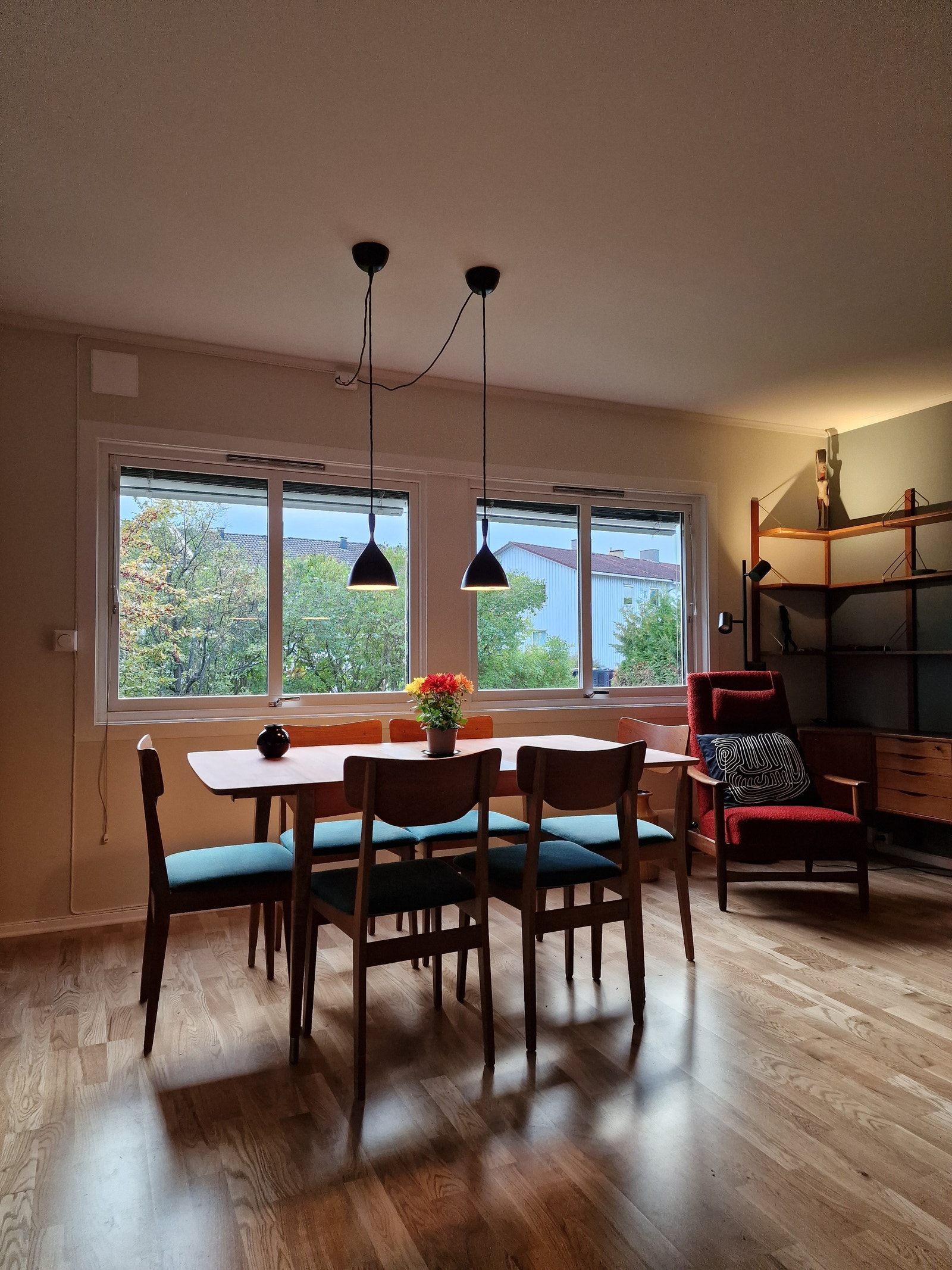 Spisestue i 1. etg Galleribilde