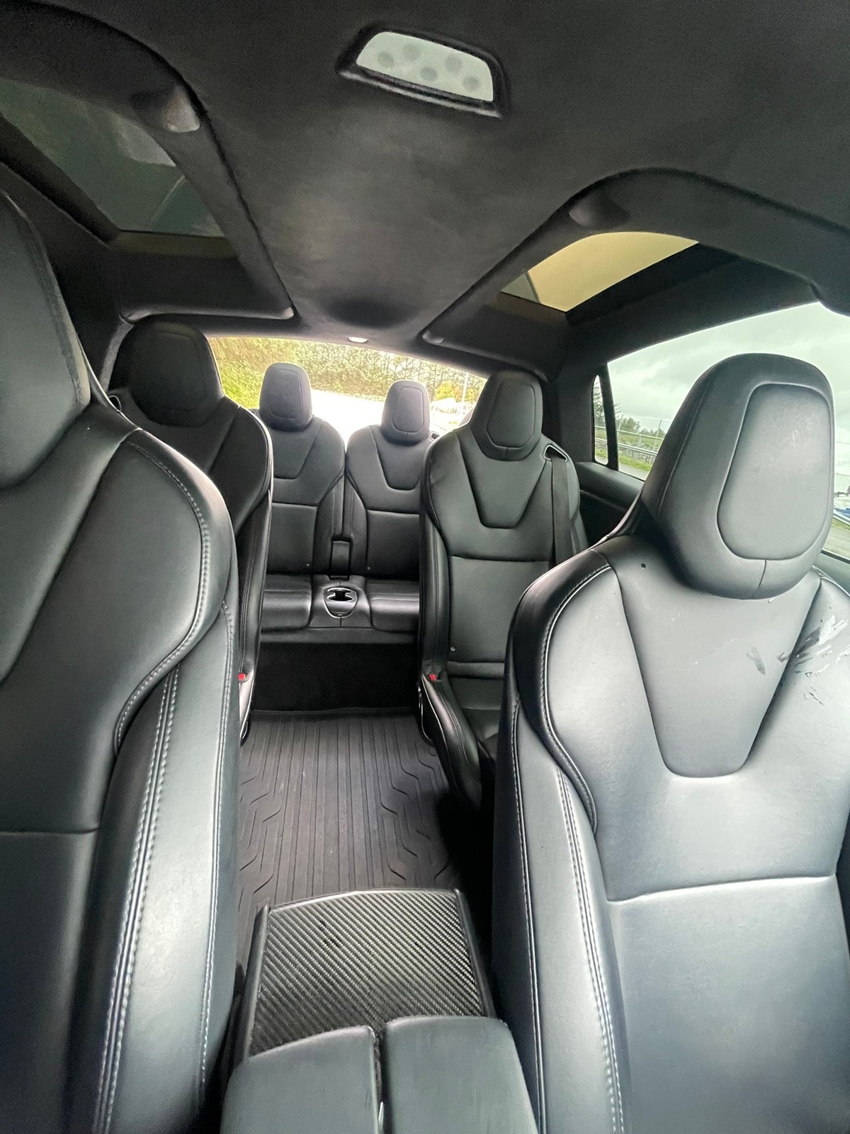 Tesla Model X 5
