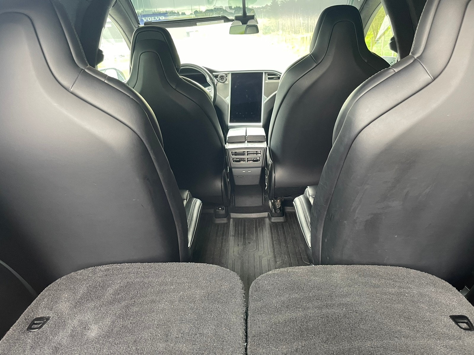 Tesla Model X 9