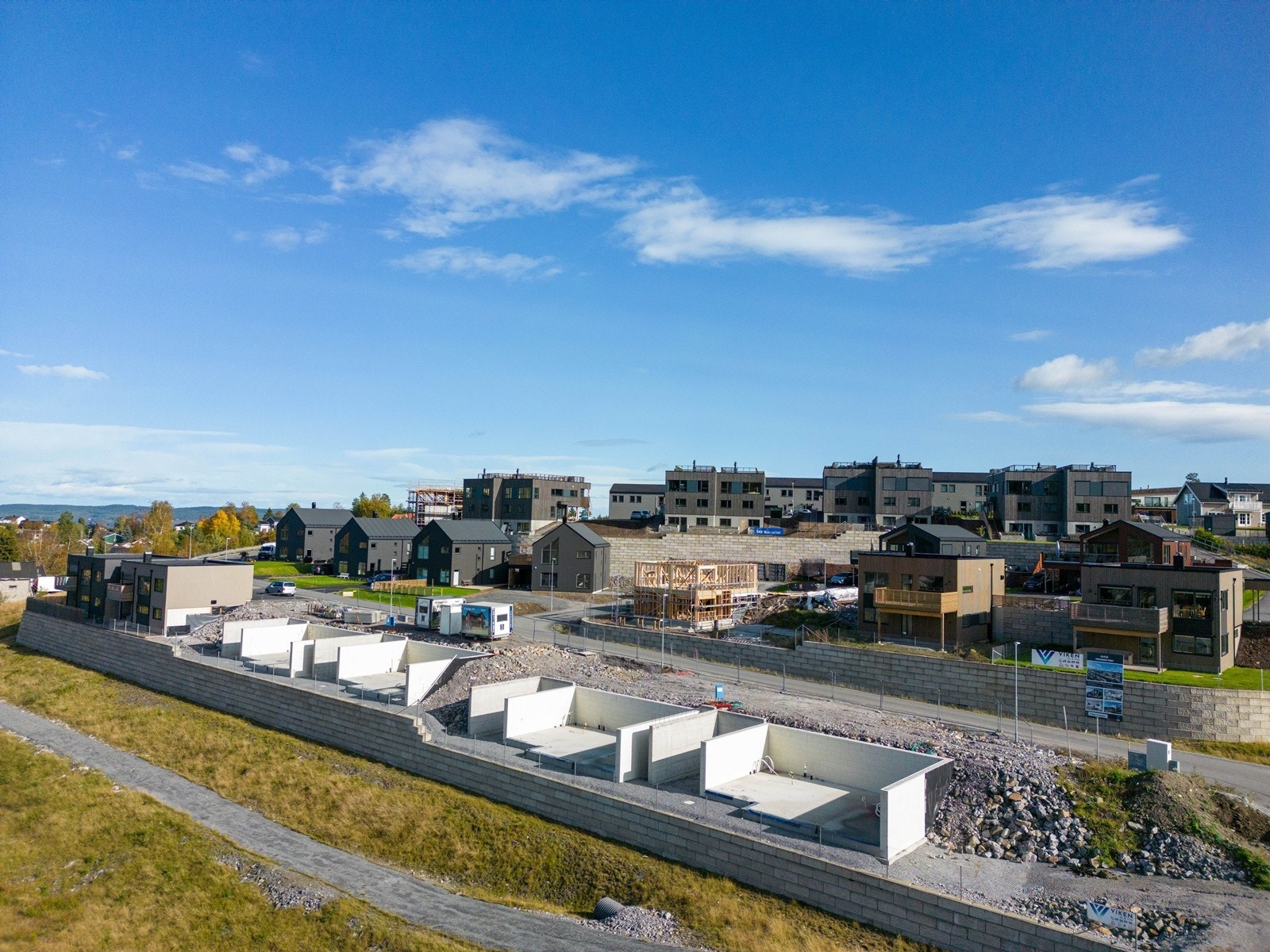 Grunnmuren er allerede oppe på hus 1 og 2. Galleribilde