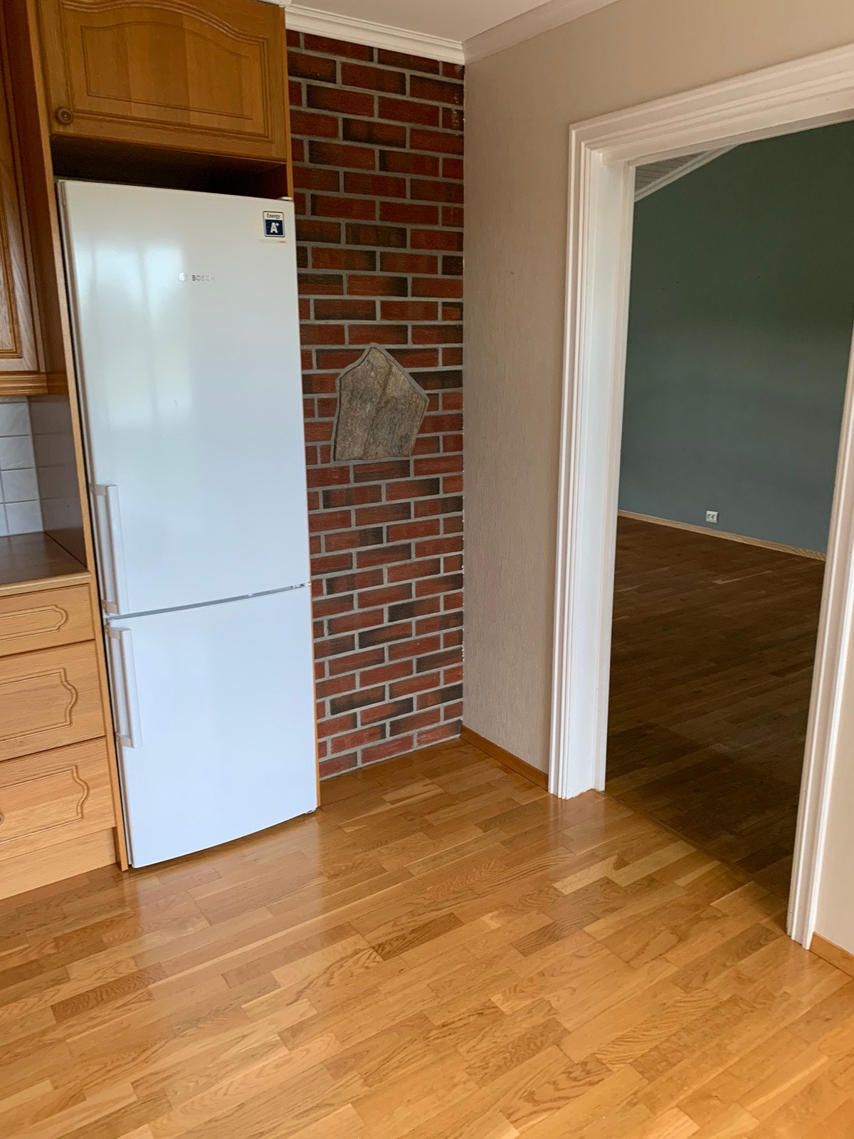 Kjøkken inn til stue Galleribilde