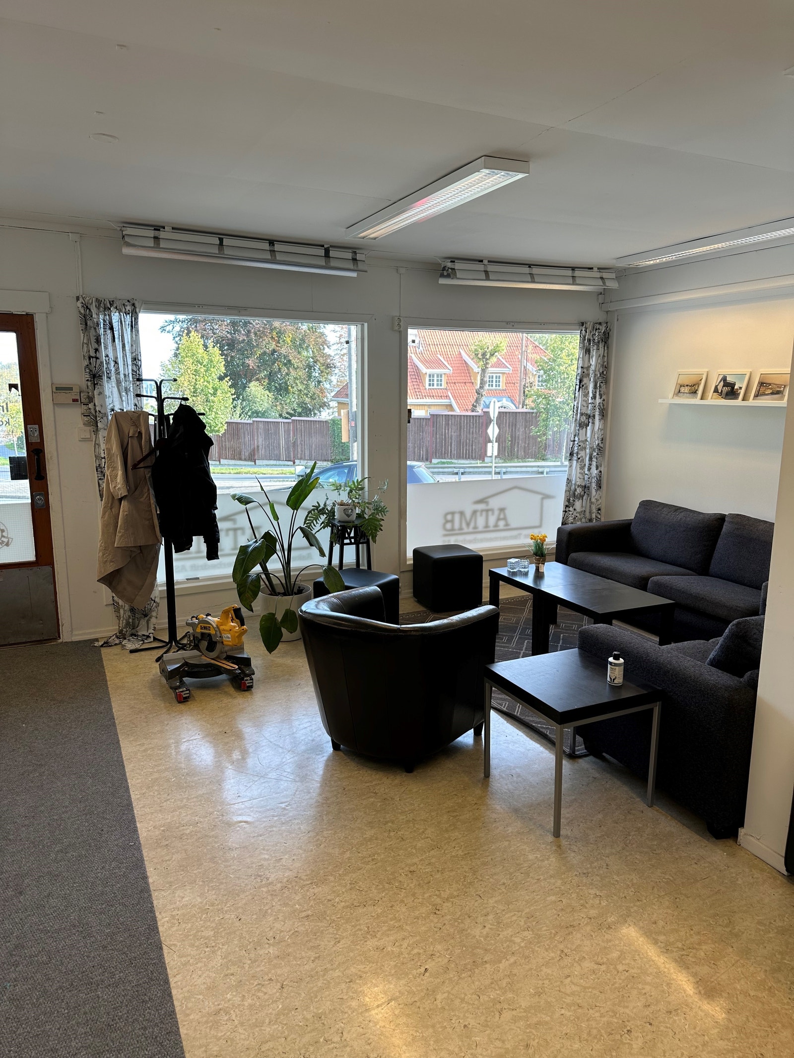 Kontorplass/resepsjon Galleribilde