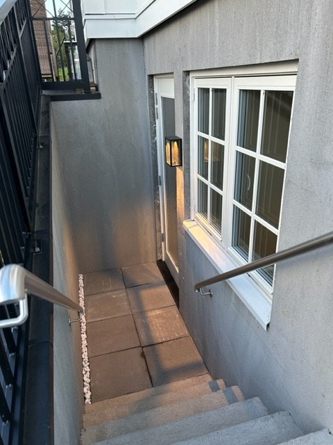 Inngang med dør med stor glassflate Galleribilde