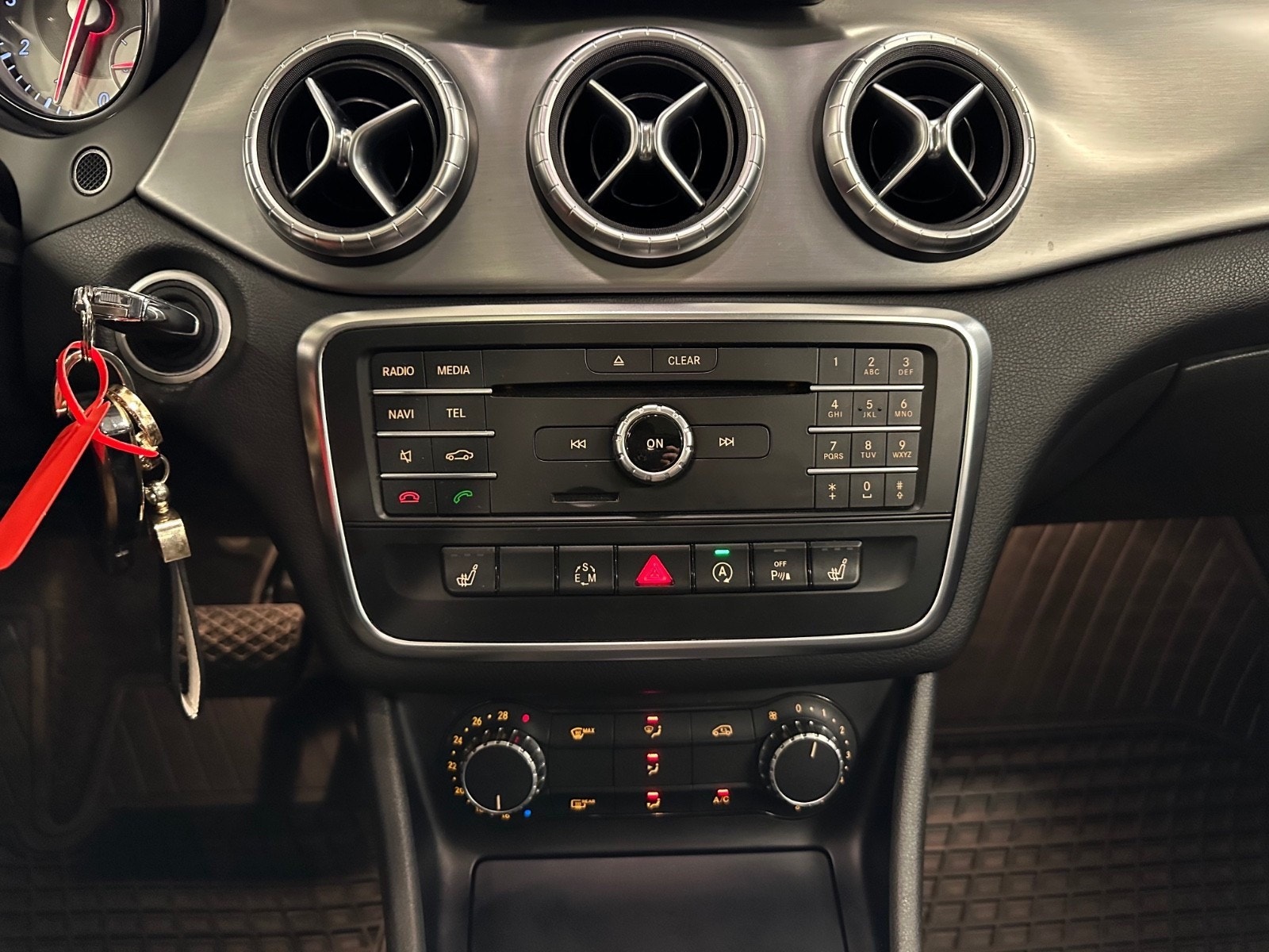 Mercedes-Benz CLA180 7