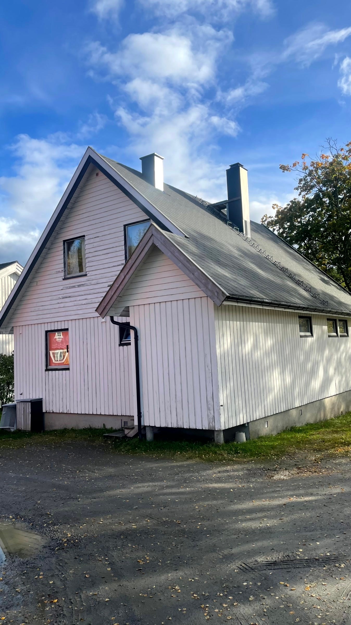 utside mot gårdsplassen Galleribilde