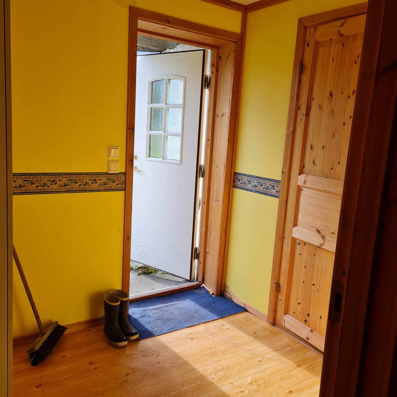 Yttergang kjeller Galleribilde