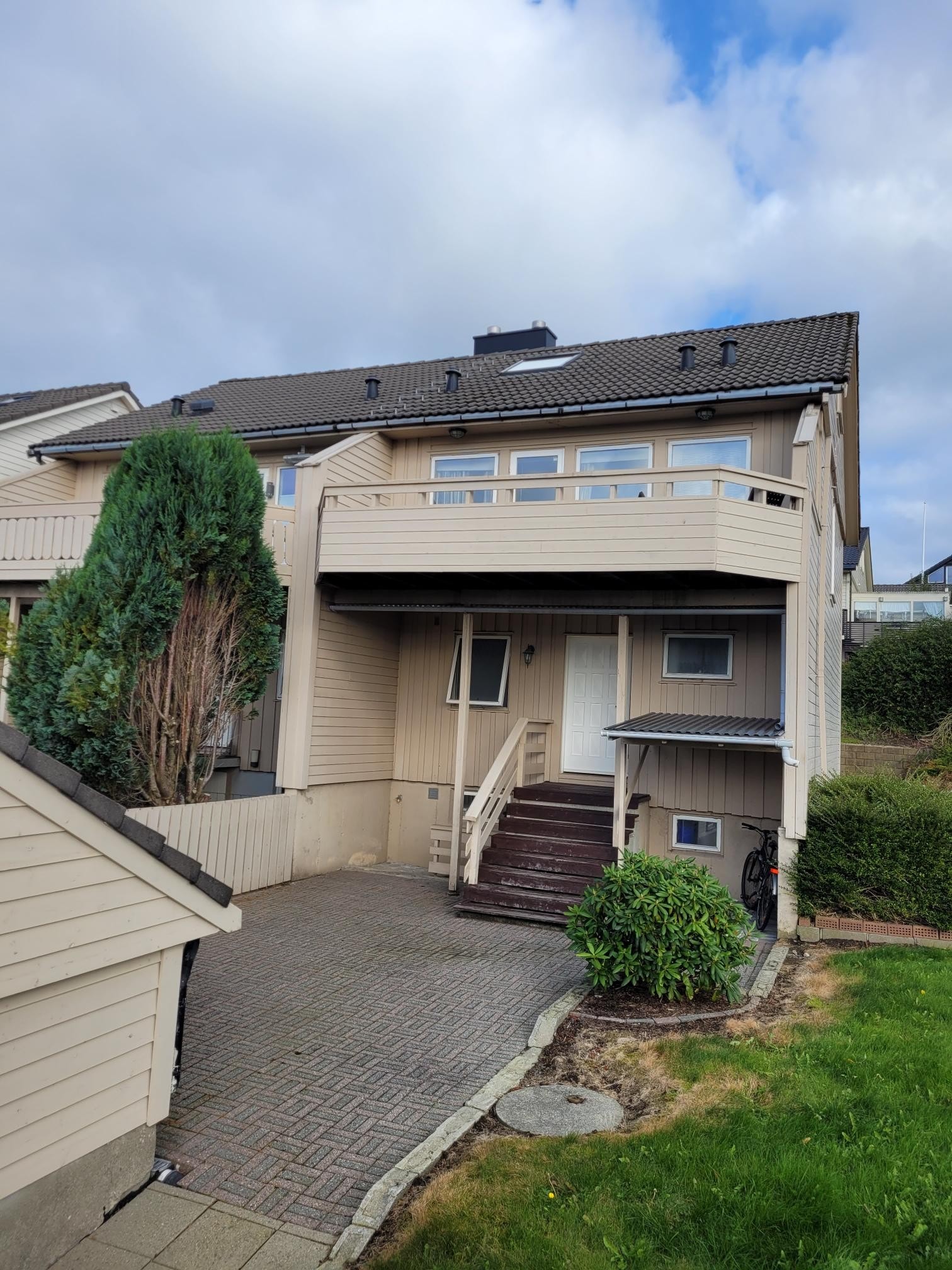 The shared house Galleribilde