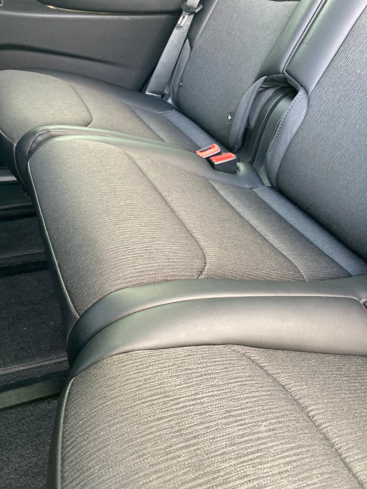 Tesla Model X 37