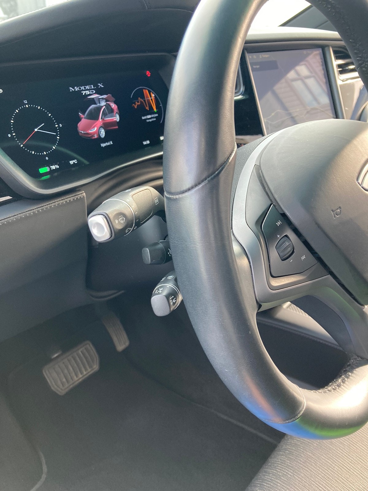Tesla Model X 31