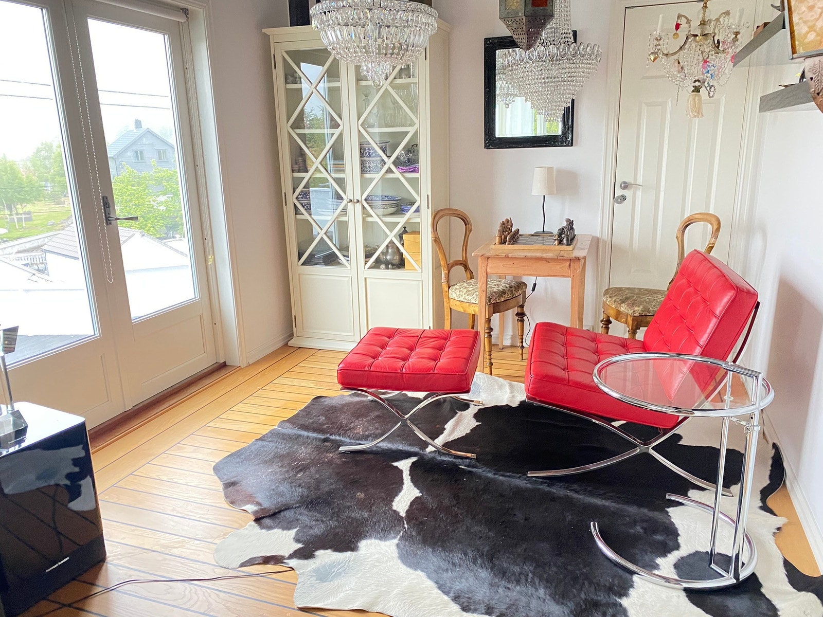 Small living room in connection with the large livingrom Galleribilde