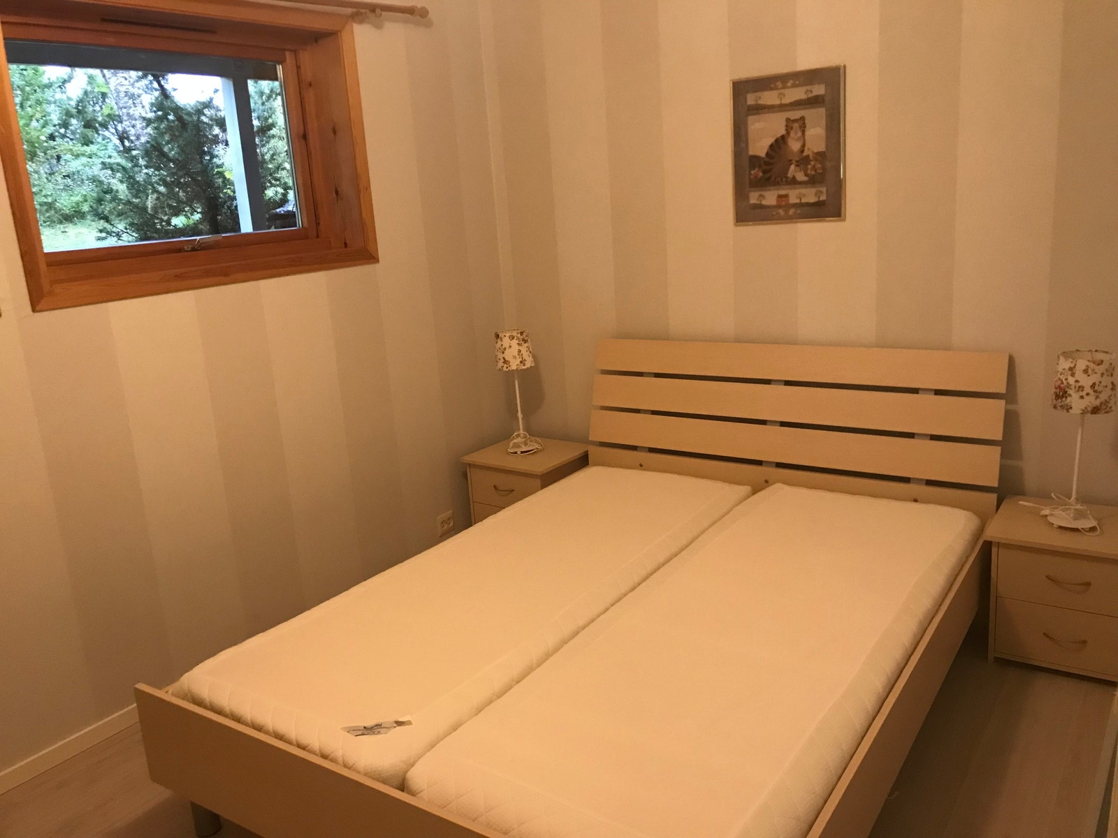 Soverom med store skap Galleribilde