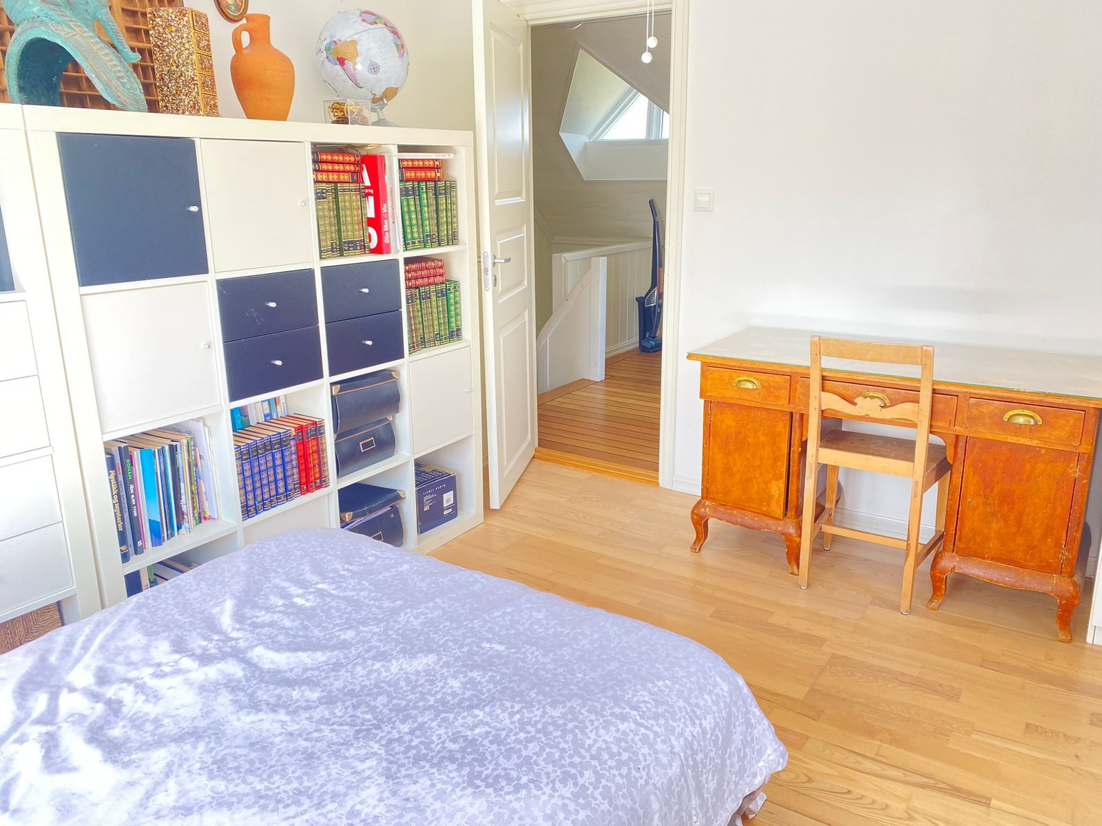 Bed room 2 from another view. Galleribilde