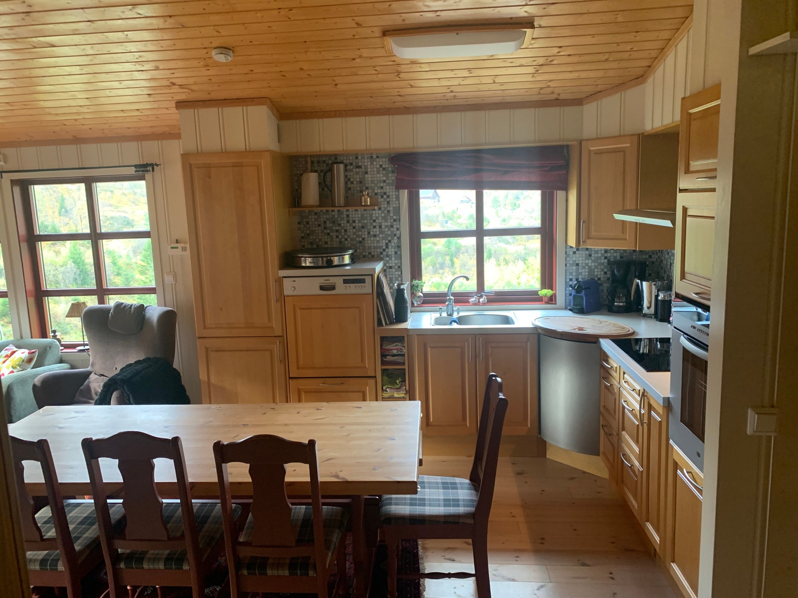 Kjøkkenbord Galleribilde