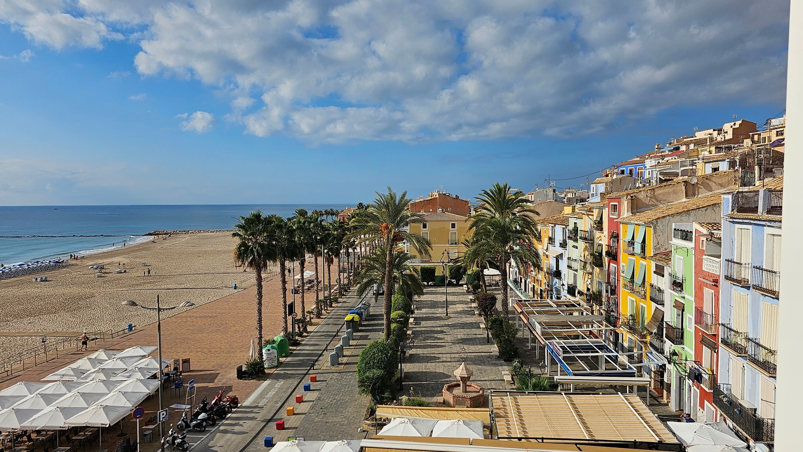 Utsikt fra terrassen mot torget Galleribilde