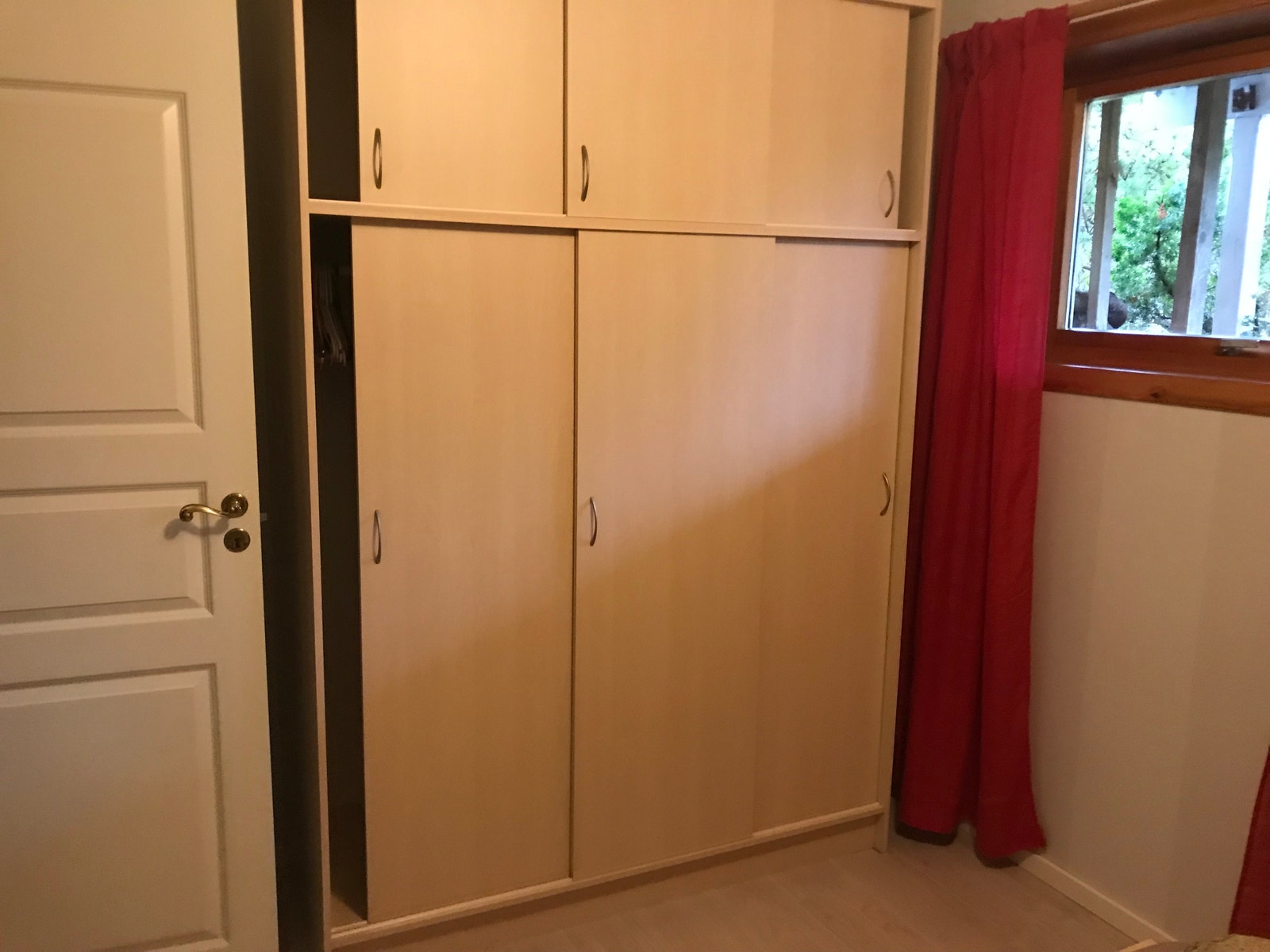 skap soverom Galleribilde