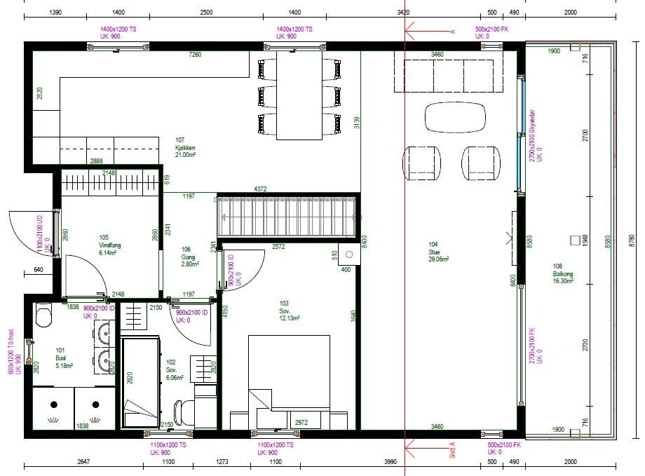 Hovedplan inneholder stue/kjøkken med utgang til terrasse, to soverom, bad og entre. Galleribilde