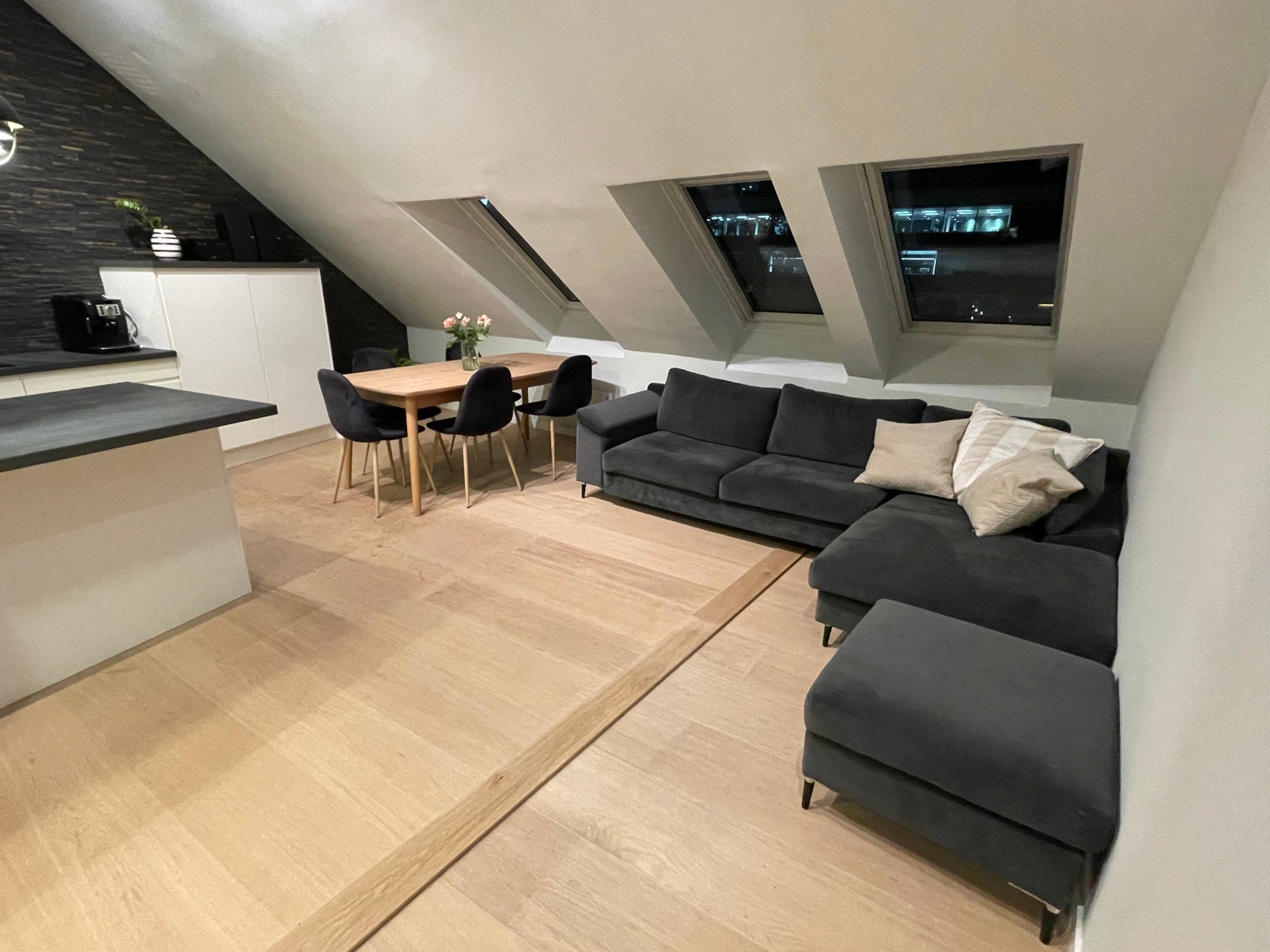 Åpen stue/kjøkken-løsning Galleribilde