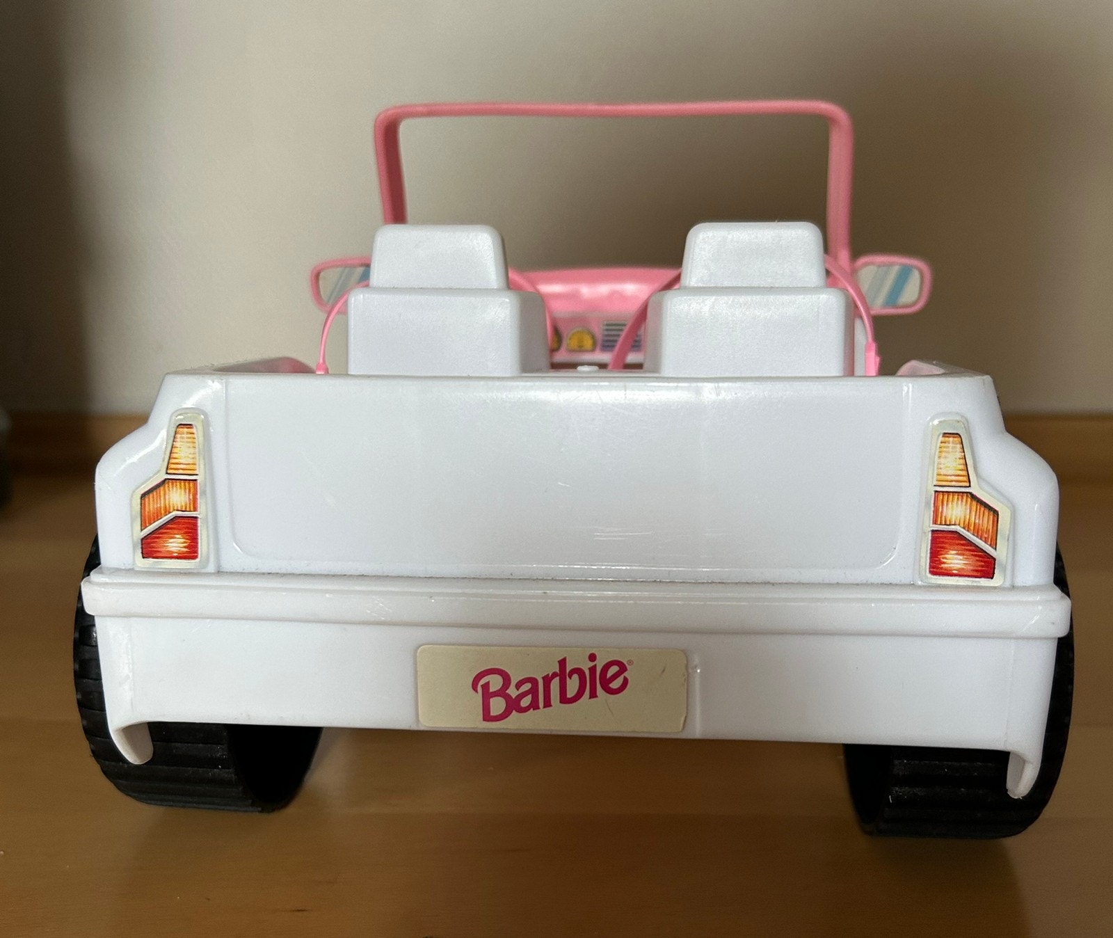 Vintage Barbie-jeep fra 90-tallet FINN-torget