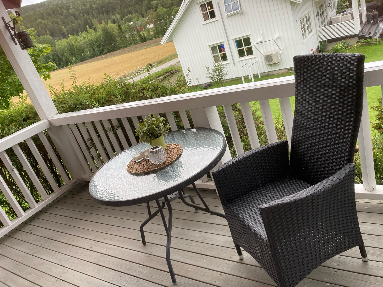 Liten uteplass Galleribilde