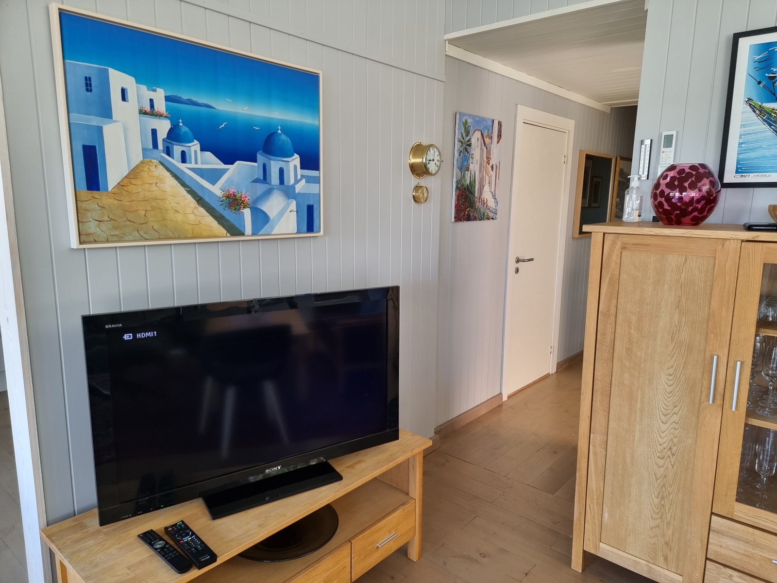 Glimt fra stua. Galleribilde