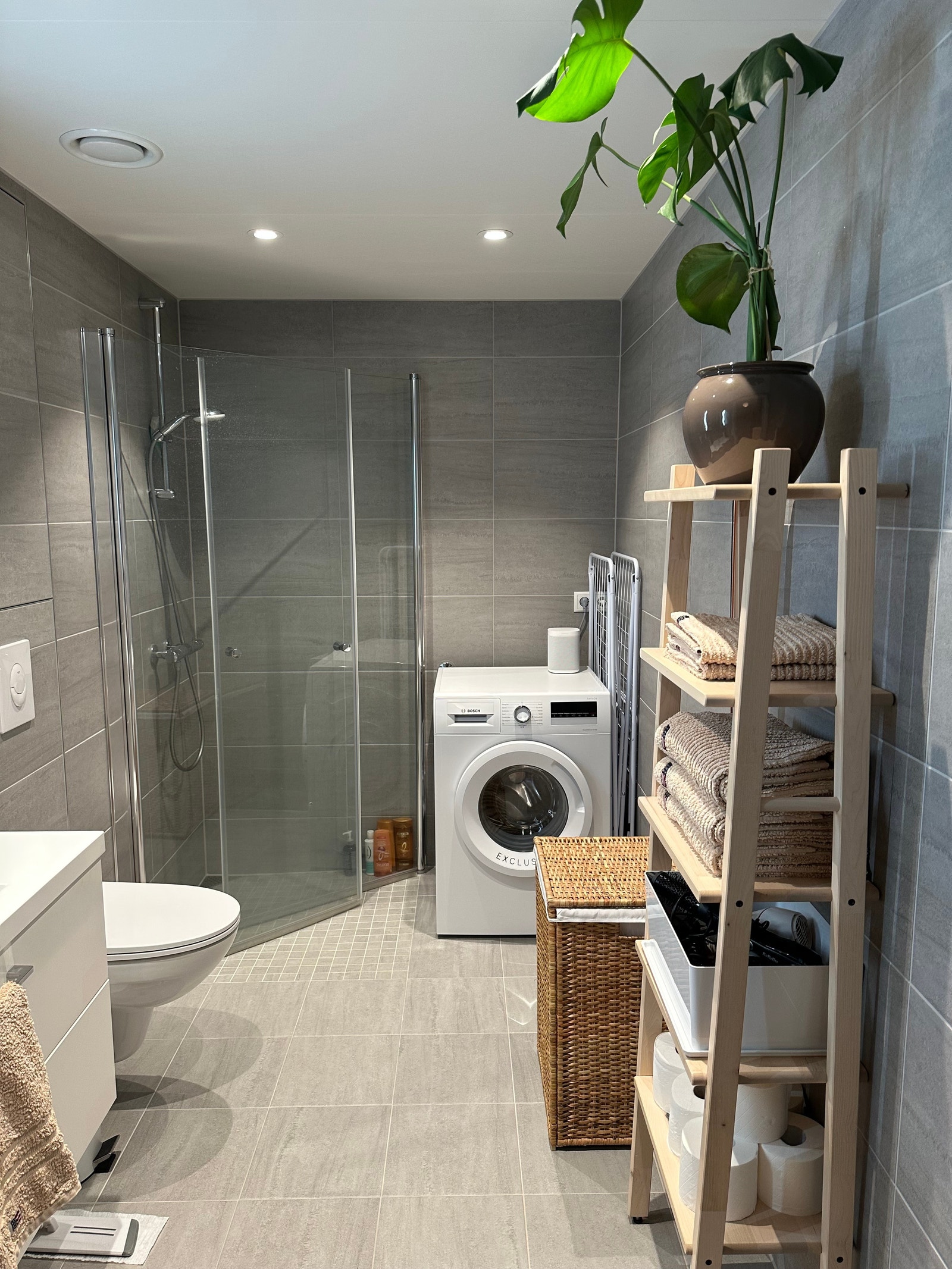 Stort bad. inkl. Vaskemaskin Galleribilde