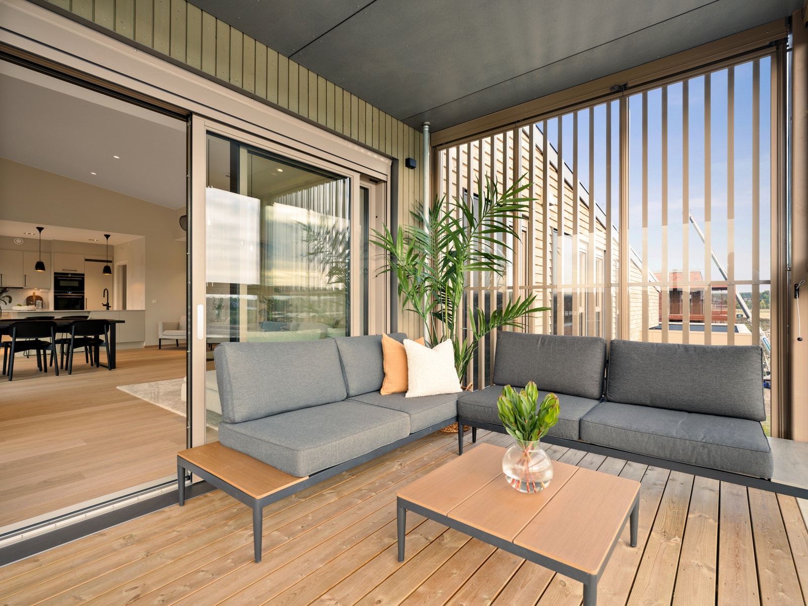 Innglasset balkong Galleribilde