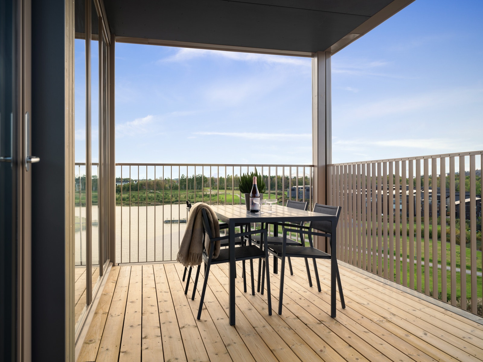 Åpen balkong Galleribilde