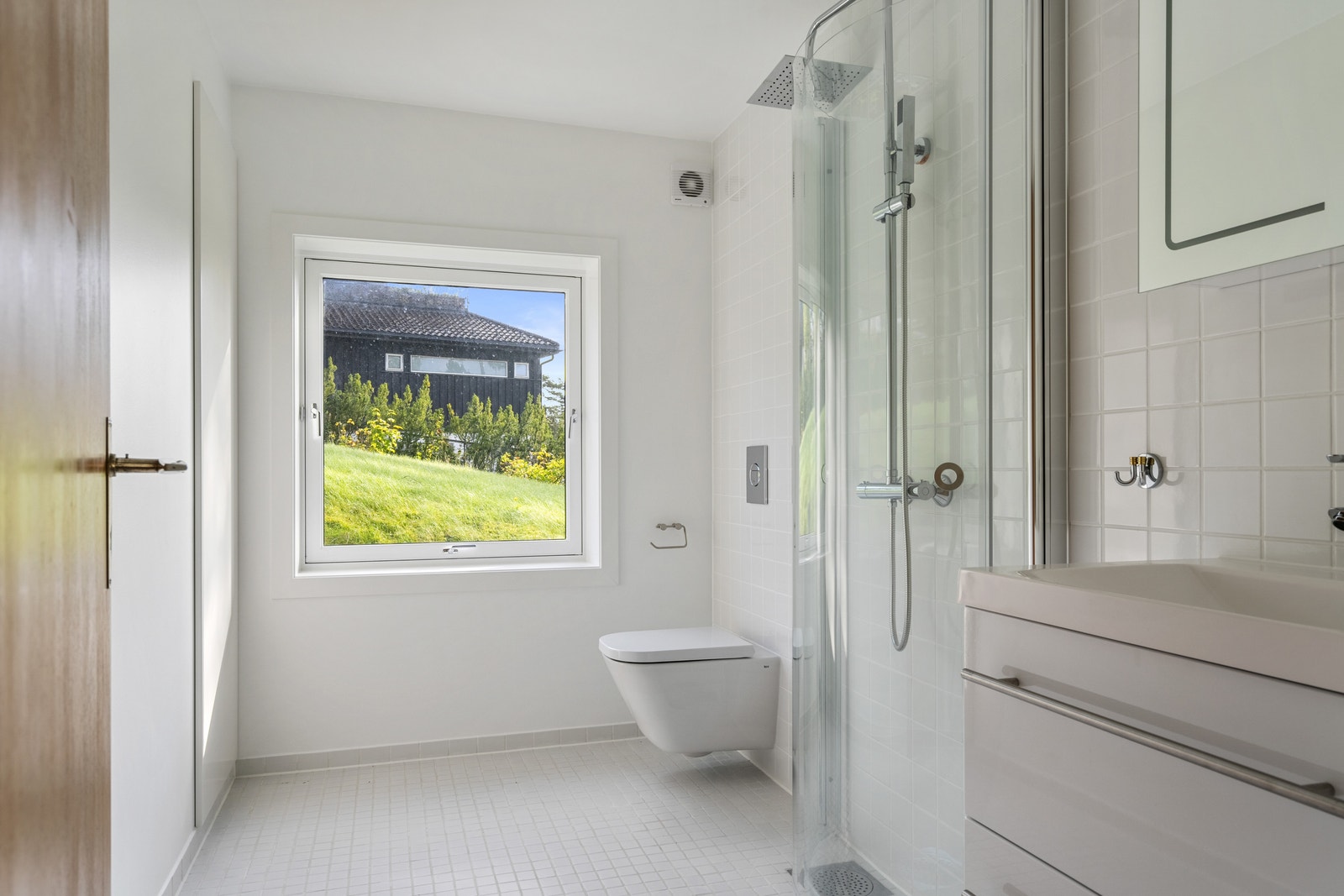 Seperat bolig del bad Galleribilde