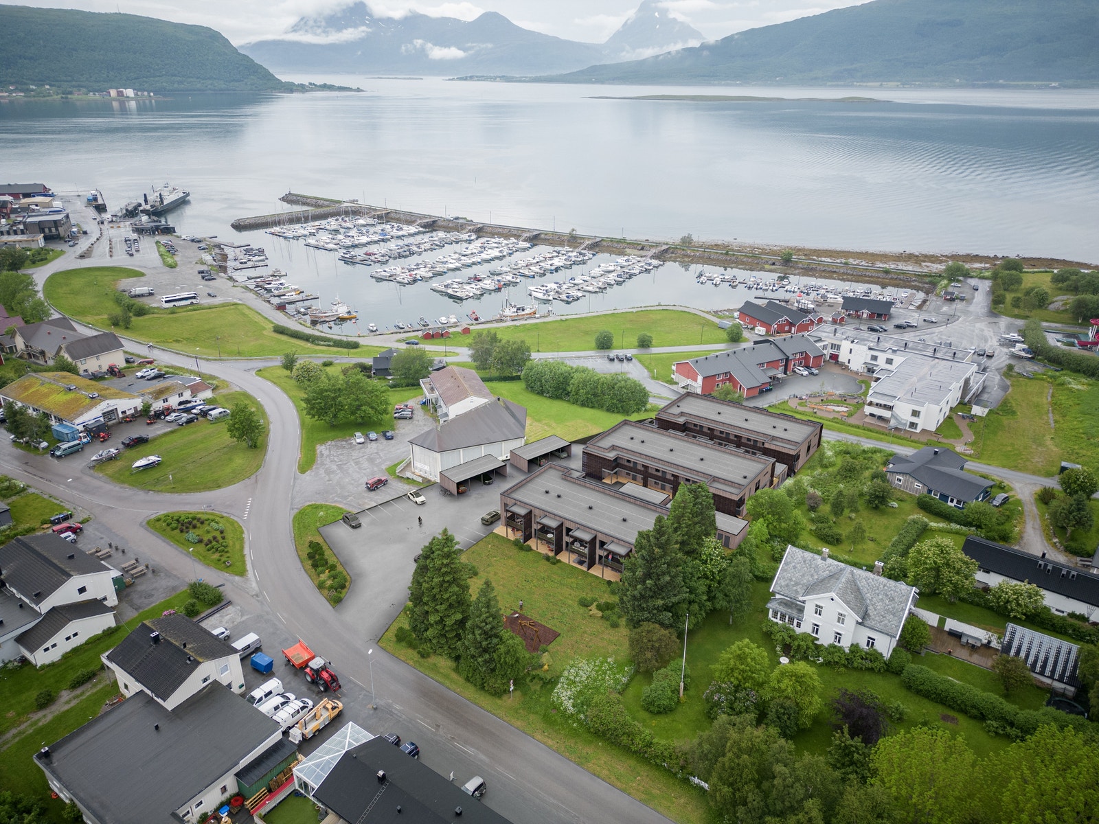 Utsikt mot havna Galleribilde