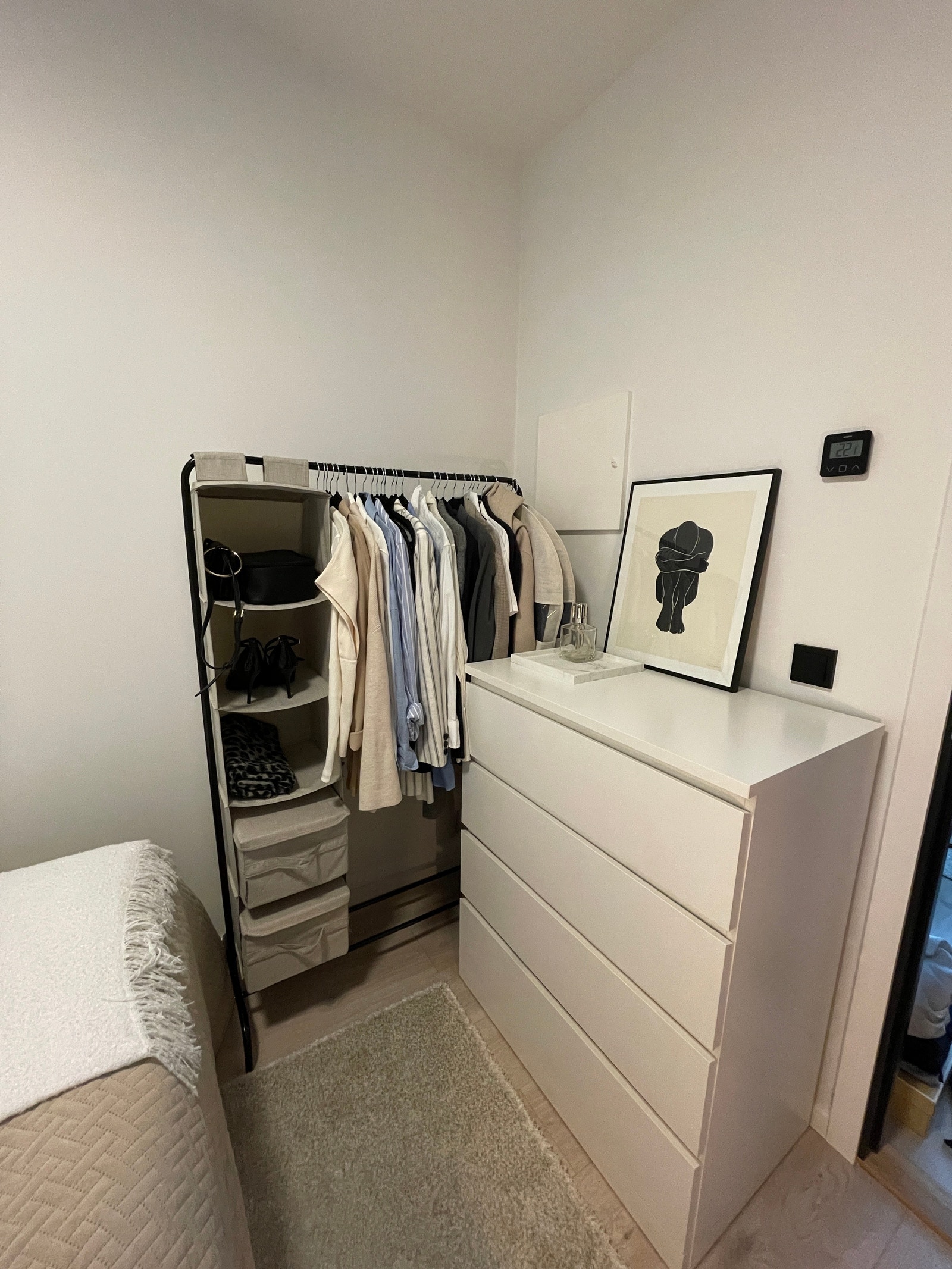 Soverom har plass til kommode og klesskap. Galleribilde