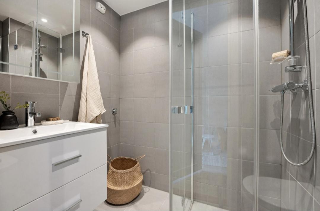 Moderne bad Galleribilde