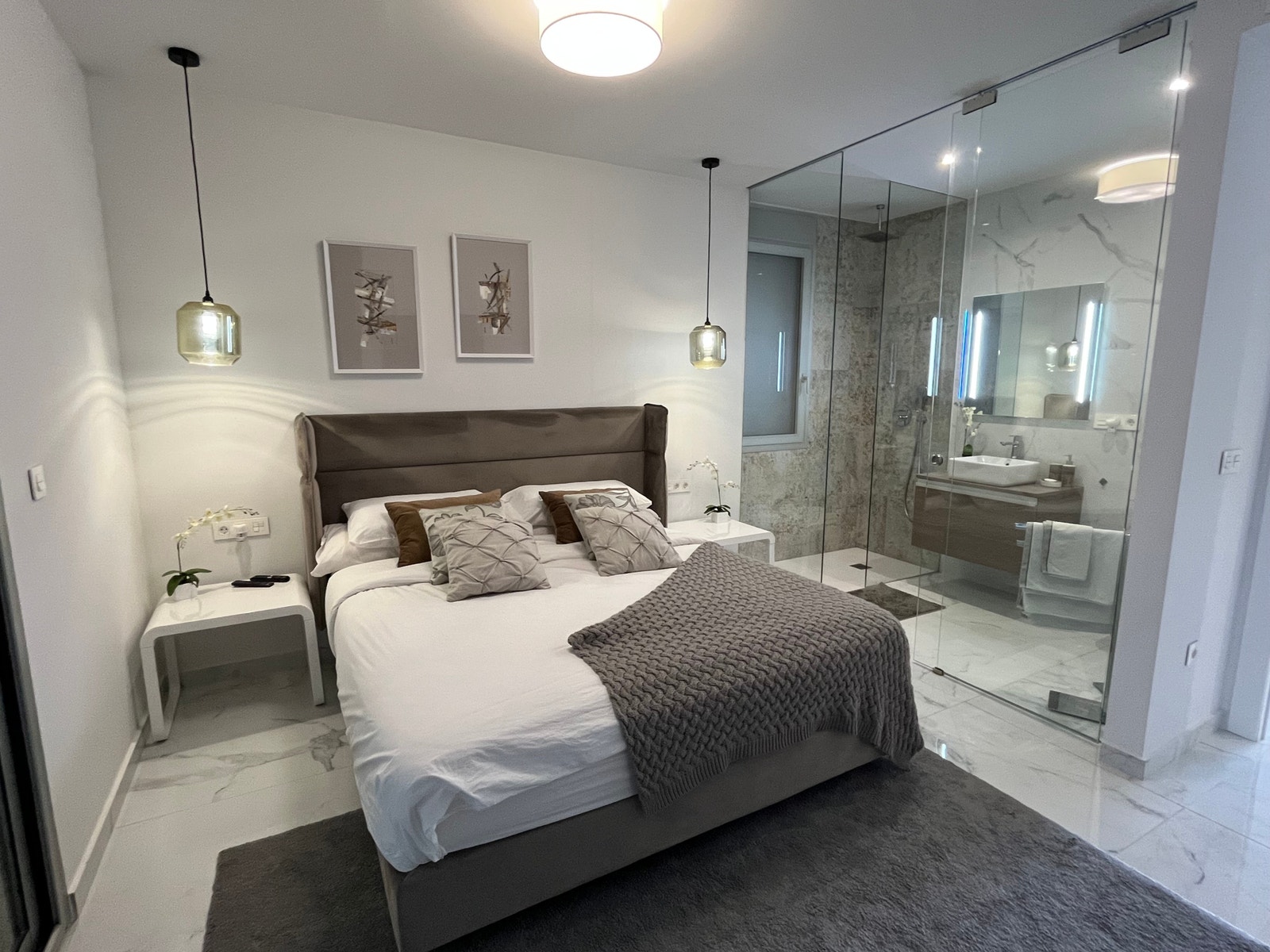 Hoved sover rom 1 med tv Galleribilde