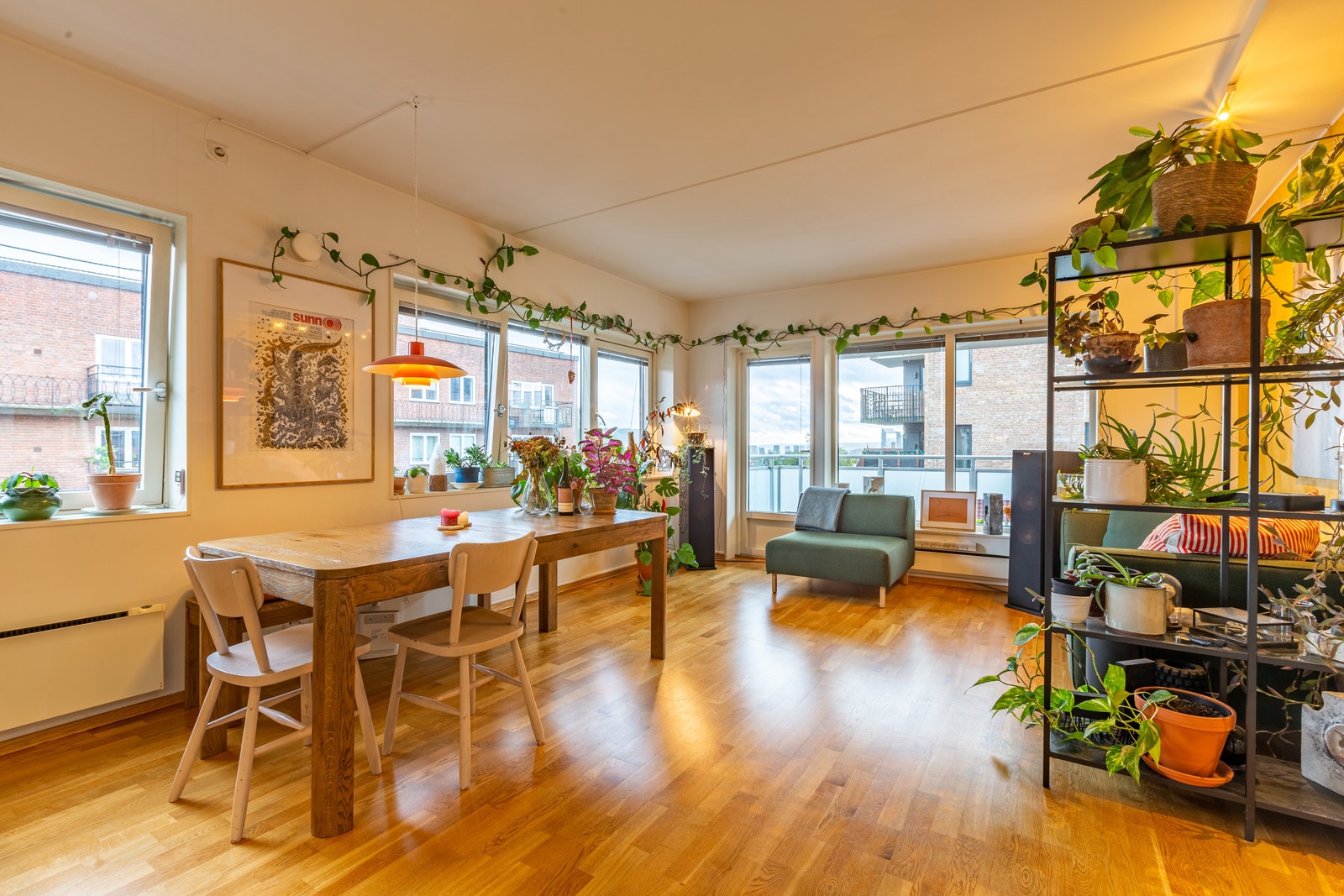 Stor og lys stue Galleribilde