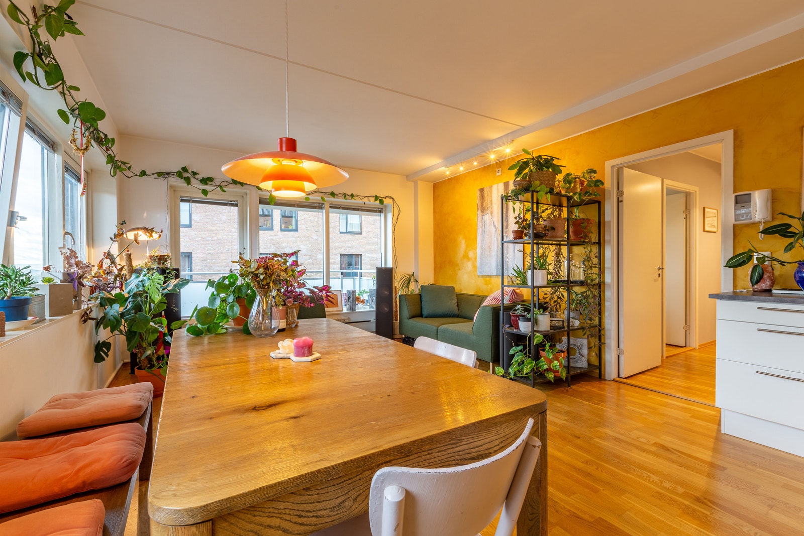 Stor og lys stue Galleribilde