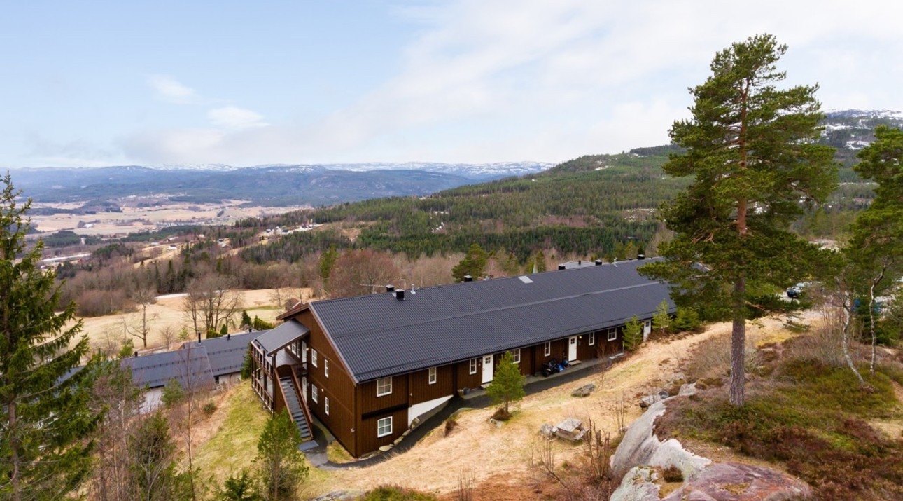 Utsiktsbilde tatt fra oppsiden av leiligheten. Galleribilde