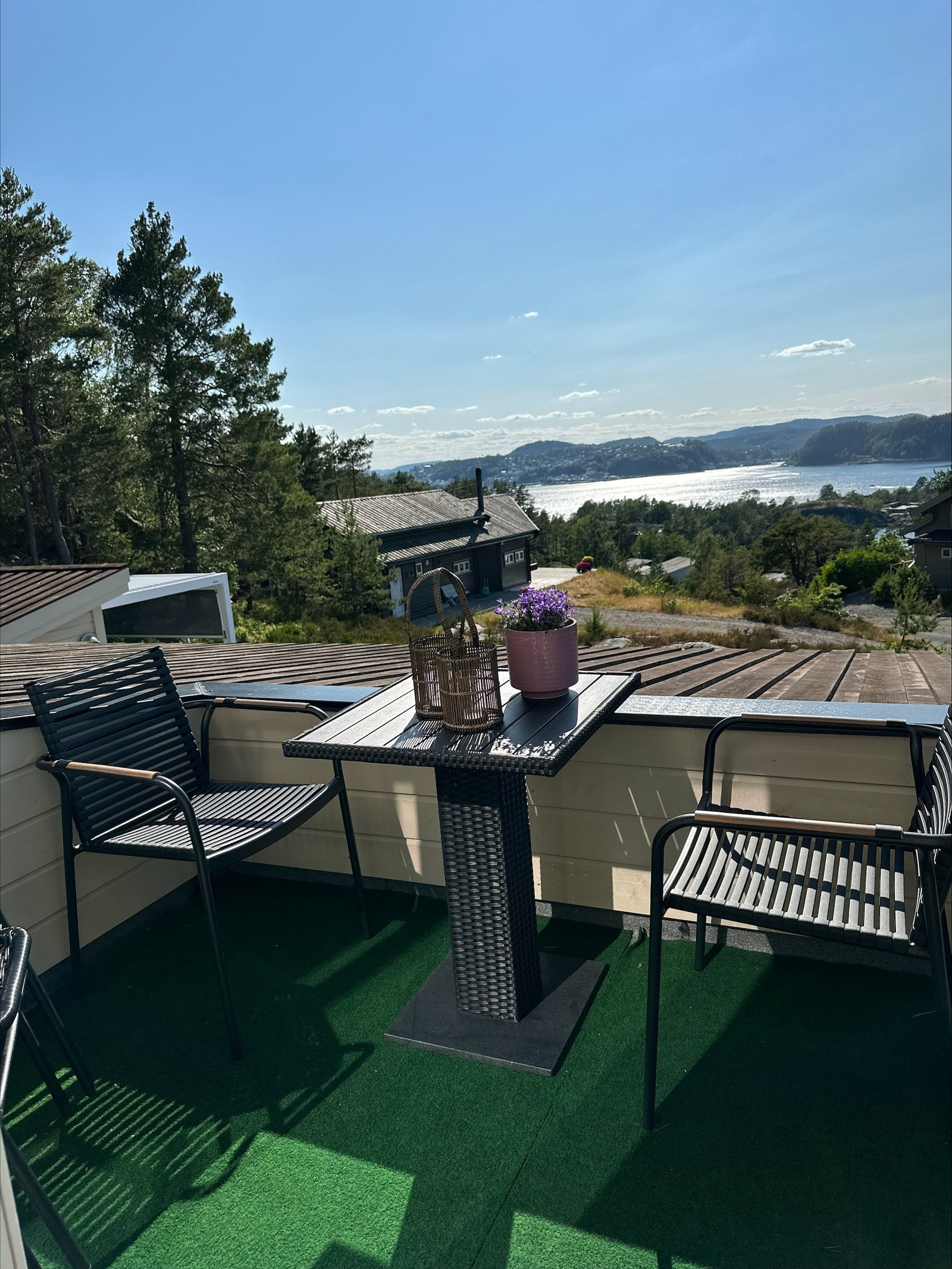 Ny veranda med fantastisk utsikt Galleribilde