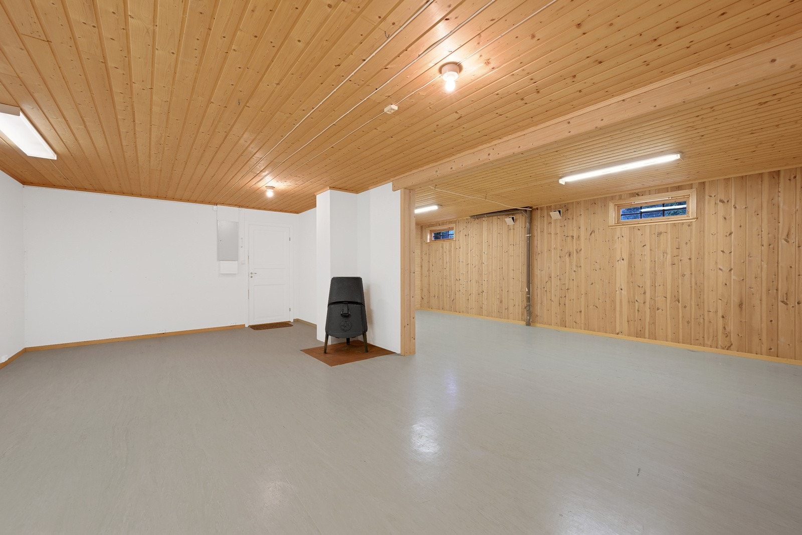 Digert disponibelt rom til kjellerstue, hjemmekino, trimrom - fritt valg Galleribilde
