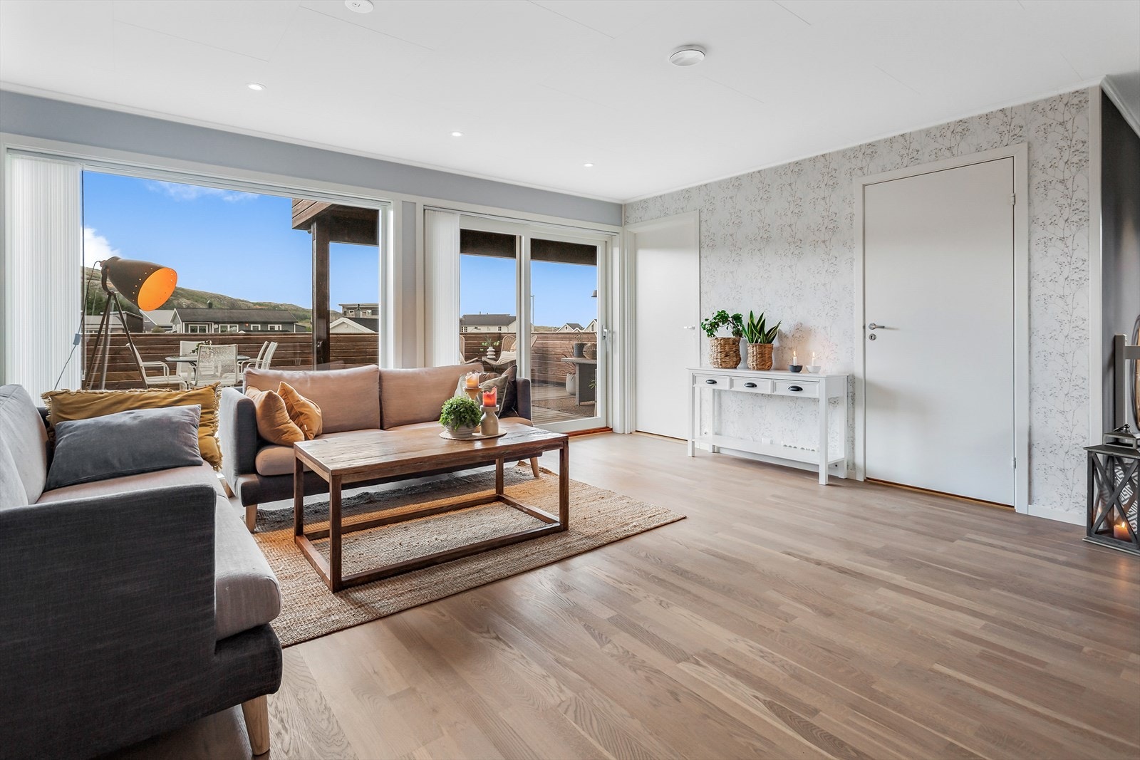 Fra stuen har du adkomst til boligens innvendige bod som måler ca. 4 m2. Galleribilde
