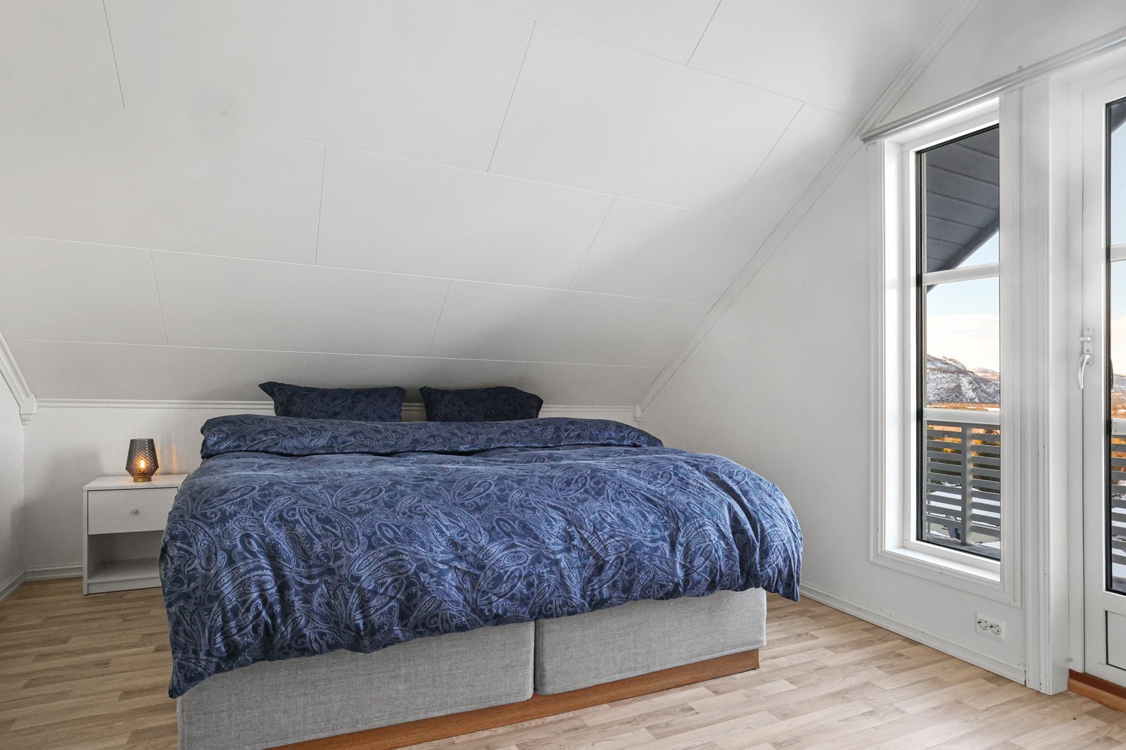 Hoveddelen inneholder fire soverom i loftsetasjen. Galleribilde